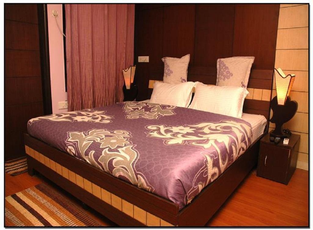 D2M Hotel Rohtak Buitenkant foto